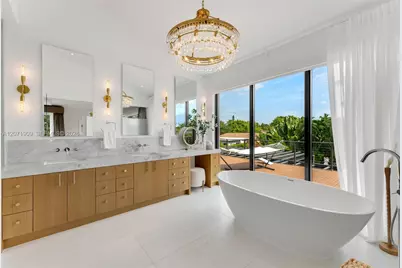 795 Lakeview Dr, Miami Beach, FL 33140 - Photo 19