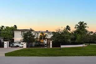 795 Lakeview Dr, Miami Beach, FL 33140 - Photo 39