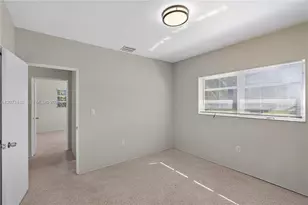 260 SW 31st Ct, Miami, FL 33135 - Photo 17