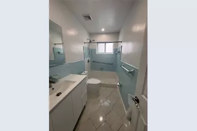 3160 NW 3rd St, Miami, FL 33125 - Photo 21