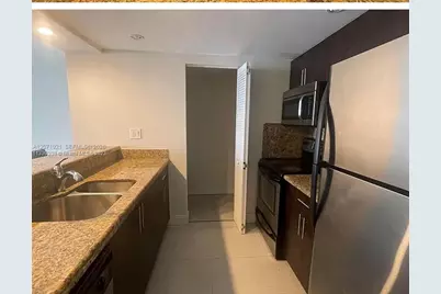 850 N Miami Ave #W-2205, Miami, FL 33136 - Photo 3