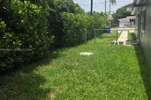1170 NE 111th St, Miami, FL 33161 - Photo 3