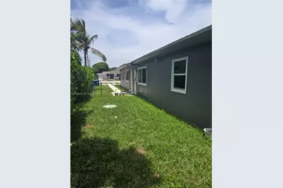 1170 NE 111th St #1170, Miami, FL 33161 - Photo 11