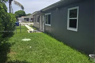 1170 NE 111th St, Miami, FL 33161 - Photo 11