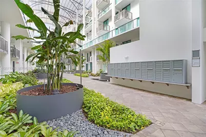 6000 Collins Ave #336, Miami Beach, FL 33140 - Photo 3