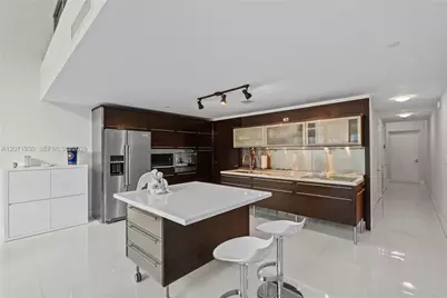 6000 Collins Ave #336, Miami Beach, FL 33140 - Photo 15