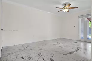 9031 SW 11th St, Miami, FL 33174 - Photo 13