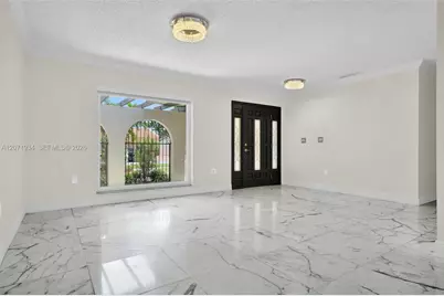9031 SW 11th St, Miami, FL 33174 - Photo 7