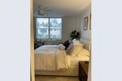 1050 SE 15th St #202, Fort Lauderdale, FL 33316 - Photo 9
