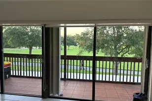 465 W Park Dr, Miami, FL 33172 - Photo 3