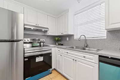[Address not provided], Miami, FL 33172 - Photo 7