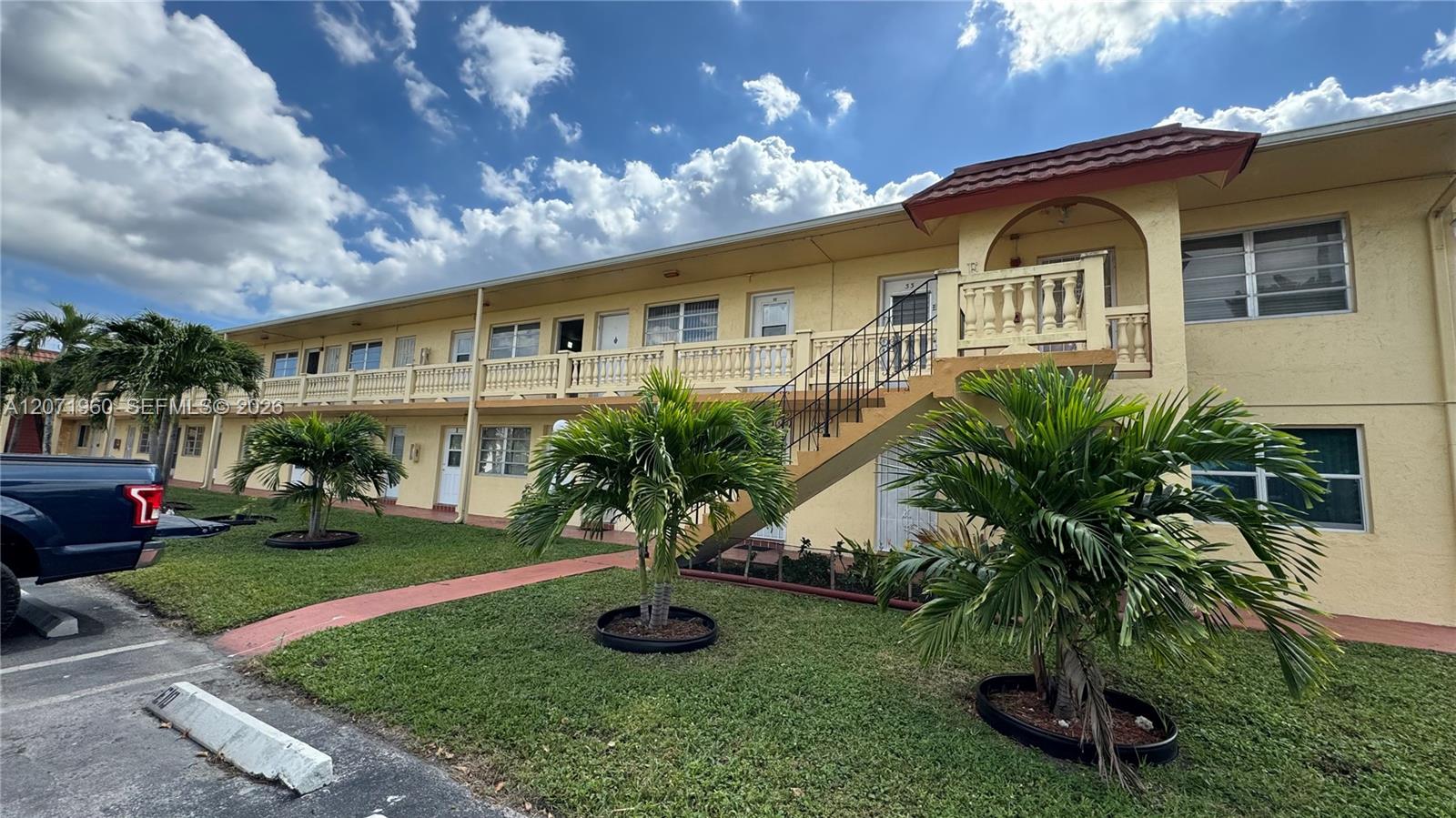 160 NE 203rd Terrace #E20 - 160 NE 203rd Terrace #E20, Miami Gardens, FL 33179 Luxury Property | Jose Angel Pina