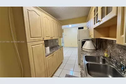 160 NE 203rd Ter #E20, Miami Gardens, FL 33179 - Photo 19