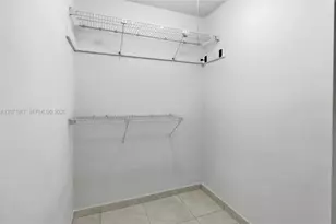 5055 Collins Ave, Miami Beach, FL 33140 - Photo 19