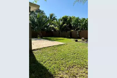 1301 NE 147th St #1301, Miami, FL 33161 - Photo 9