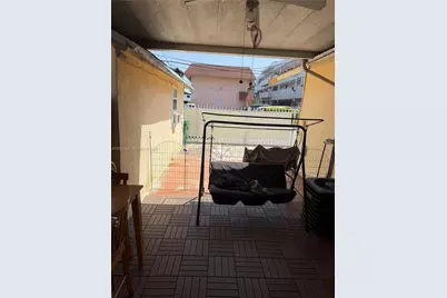 2027 NW 1st Ter #R, Miami, FL 33125 - Photo 19