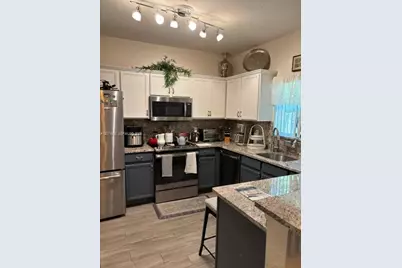 7469 Tam Oshanter Blvd, North Lauderdale, FL 33068 - Photo 27