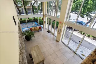 1350 NW 8th Ct, Miami, FL 33136 - Photo 5