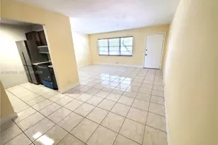 251 SW 132nd Way, Pembroke Pines, FL 33027 - Photo 7