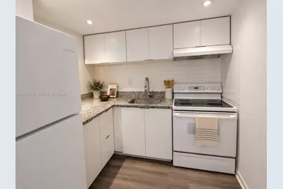 4550 NW 9th St #512E, Miami, FL 33126 - Photo 3