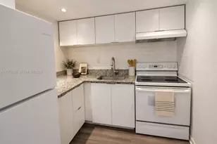 4550 NW 9th St, Miami, FL 33126 - Photo 3