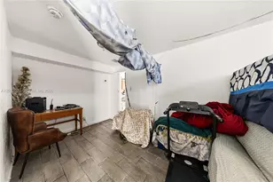 2151 NW 42nd St, Miami, FL 33142 - Photo 17