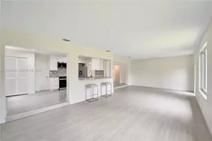 1524 NE 37th St, Oakland Park, FL 33334 - Photo 13