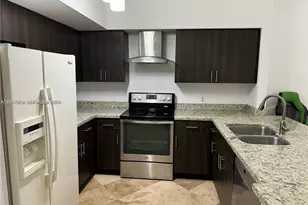 5091 NW 7th St, Miami, FL 33126 - Photo 11