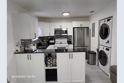 11424 NW 94th Pl #7, Hialeah Gardens, FL 33018 - Photo 9