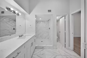 6637 NW 181st Ln, Hialeah, FL 33015 - Photo 13