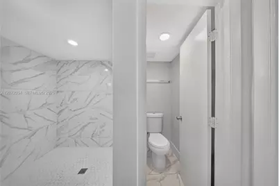 6637 NW 181st Ln, Hialeah, FL 33015 - Photo 15