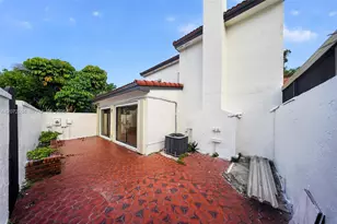 6637 NW 181st Ln, Hialeah, FL 33015 - Photo 7
