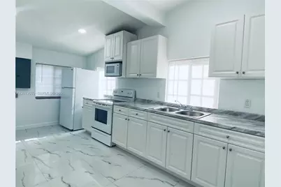 3100 NW 86th St #Back, Miami, FL 33147 - Photo 3