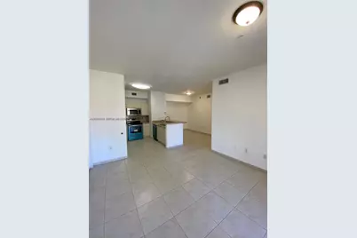 7240 NW 114th Ave #305, Doral, FL 33178 - Photo 5