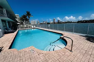 950 Bay Dr, Miami Beach, FL 33141 - Photo 15