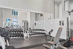 1900 N Bayshore Dr, Miami, FL 33132 - Photo 33