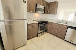 8620 N Sherman Cir, Miramar, FL 33025 - Photo 5