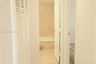 8620 N Sherman Cir, Miramar, FL 33025 - Photo 9