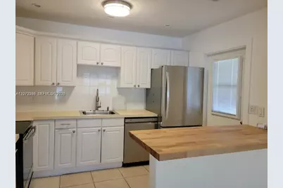 4730 NW 10th Ct #302, Plantation, FL 33313 - Photo 17