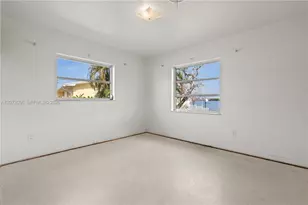216 SW Cabana Point Cir, Stuart, FL 34994 - Photo 17
