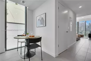 121 NE 5th St, Miami, FL 33132 - Photo 5