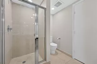 465 Brickell Ave, Miami, FL 33131 - Photo 17