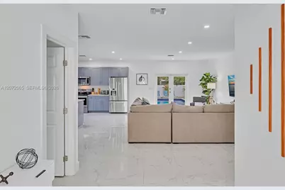 10245 SW 212th St, Cutler Bay, FL 33189 - Photo 9