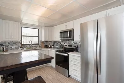 2333 Brickell Ave #2212, Miami, FL 33129 - Photo 13
