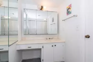 2333 Brickell Ave, Miami, FL 33129 - Photo 23