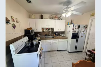 512 Independence Rd, West Palm Beach, FL 33405 - Photo 7