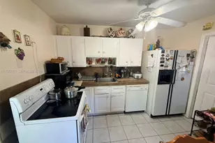 512 Independence Rd, West Palm Beach, FL 33405 - Photo 7