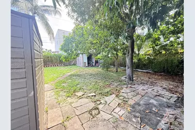 512 Independence Rd, West Palm Beach, FL 33405 - Photo 29