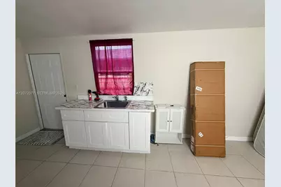 512 Independence Rd, West Palm Beach, FL 33405 - Photo 9