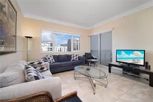 19900 E Country Club Dr, Aventura, FL 33180 - Photo 3